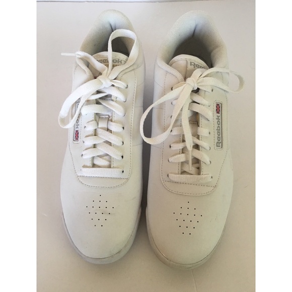 reebok vintage white shoes